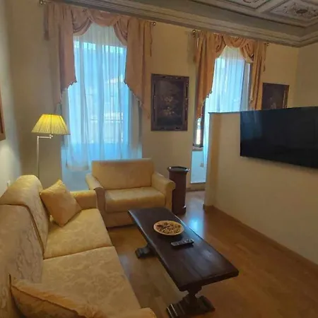 Tornabuoni La Petite Suite Florenz Zimmer foto