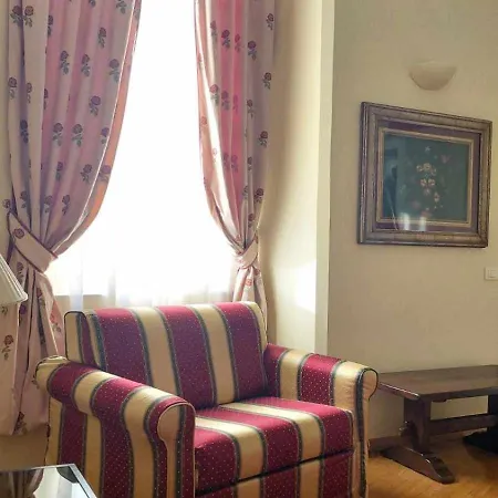 Tornabuoni La Petite Suite Florenz Zimmer foto