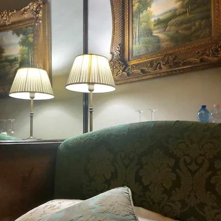 Tornabuoni La Petite Suite Florenz Zimmer foto