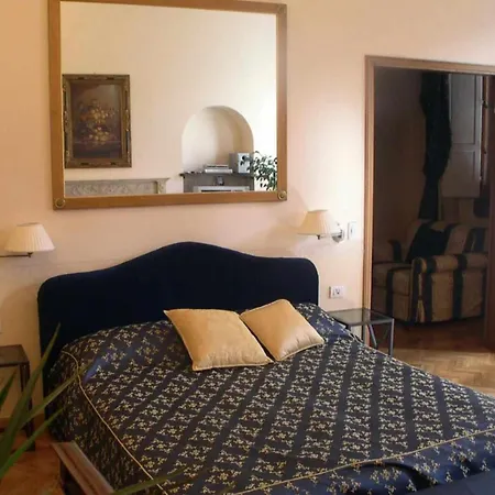 Tornabuoni La Petite Suite Florenz Zimmer foto